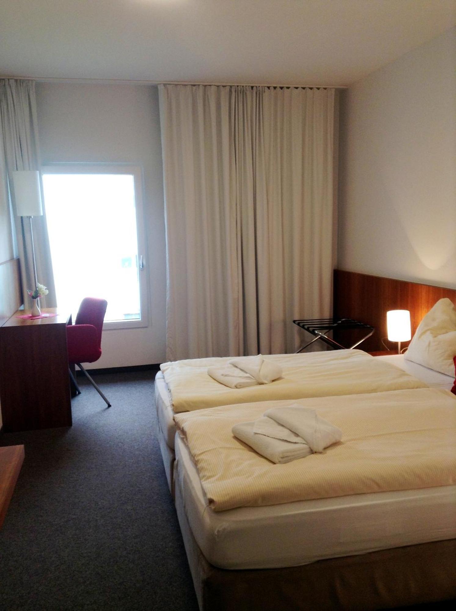 Thalinger Hof Otel Kronstorf Dış mekan fotoğraf